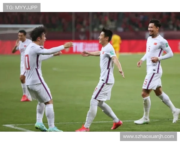 足球明星崛起之路:从街头少年到世界顶级球员的奋斗与荣耀 足球明星崛起之路:从街头少年到世界顶级球员的奋斗与荣耀