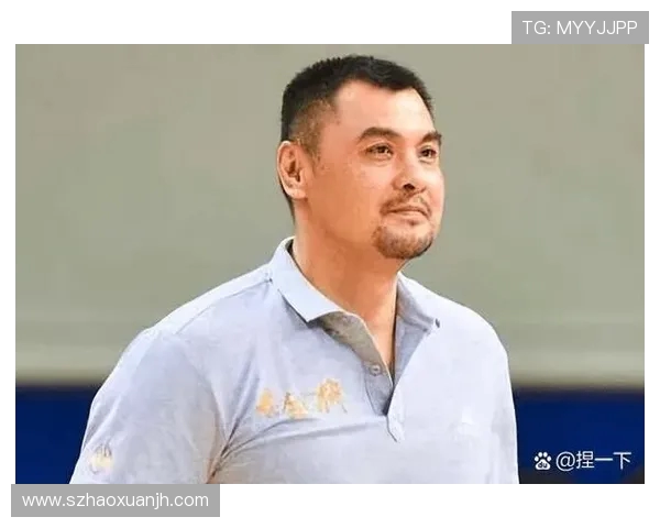 巩晓彬执教生涯回顾与篮球战术创新分析